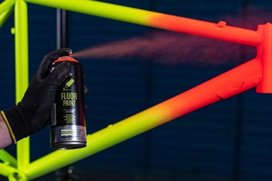 Аерозольна фарба MTN PRO Fluor Paint R-602 Червоний, EX014PR0602, 400 мл 623002 фото